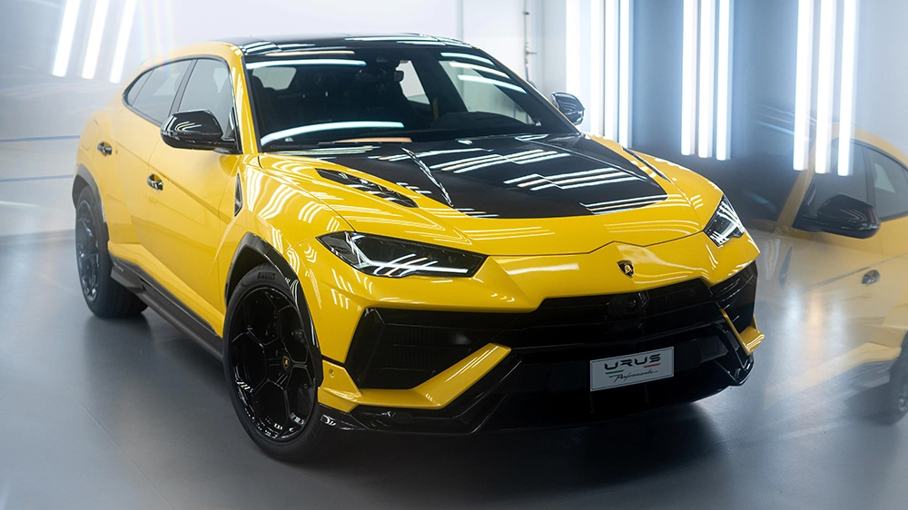 Lamborghini представляет революционный гибрид Urus