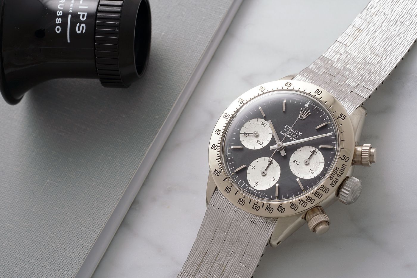 Patek или Audemars Piguet даже близко не стоят.  Стоимость Rolex Daytona увеличилась на поразительные 10 000% с момента их первоначального дебюта в 1963 году. Эти винтажные часы превосходят все остальные часы, когда речь идет о росте стоимости.